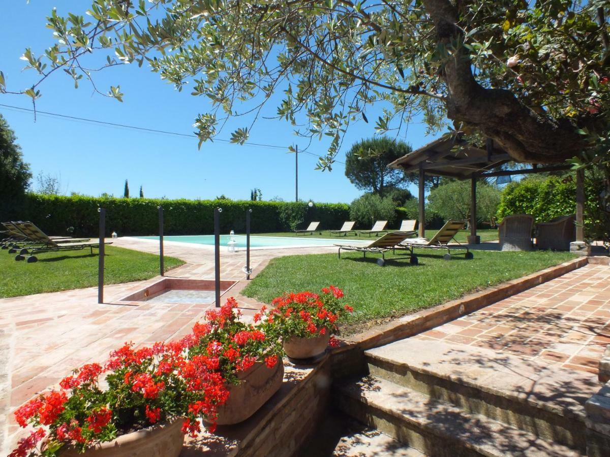 Agriturismo Wine Casale Villa Chiara Torgiano Exterior foto
